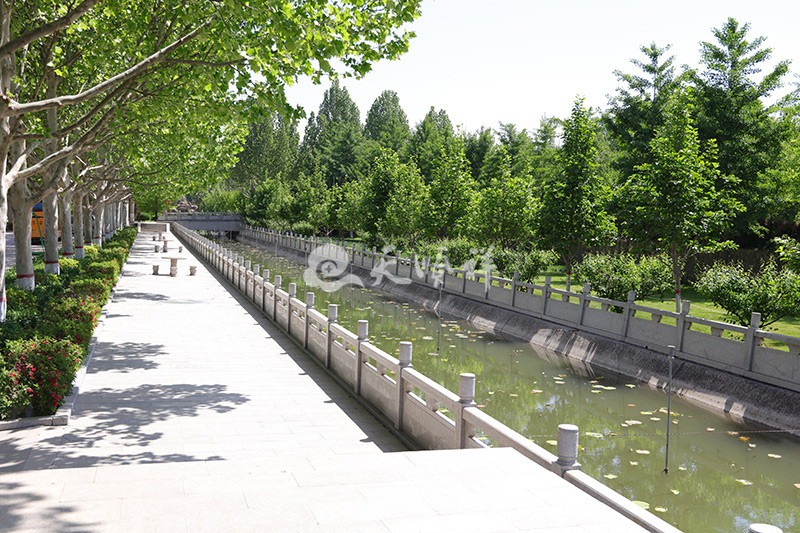灵山宝塔陵园水系景观