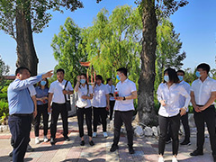 天顺祥领导带领选墓服务部话务部员工参观学习中华永久陵园