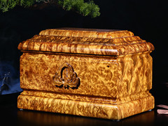老人火化骨灰盒可以自己带吗？骨灰盒必须要在殡仪馆买吗？