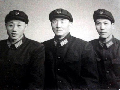 左一原65军副政委尹明玉