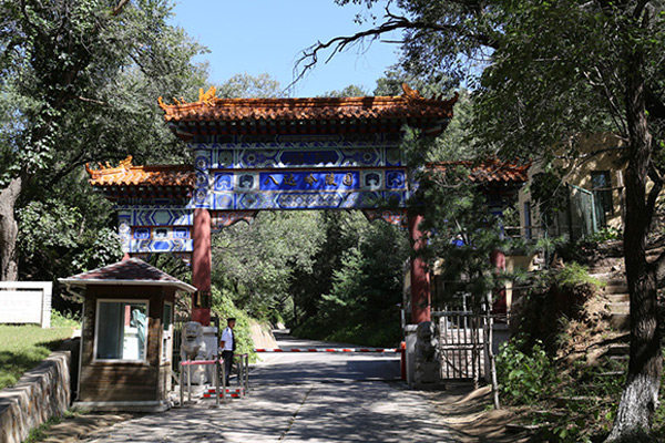 北京墓地陵园有哪些？有墓地一览表供参考吗？北京墓地多少钱？