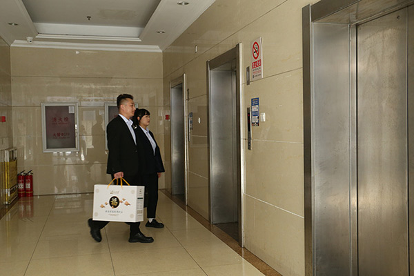 北京西城区有殡仪服务中心吗？拨打哪个电话能协助办理殡葬服务？