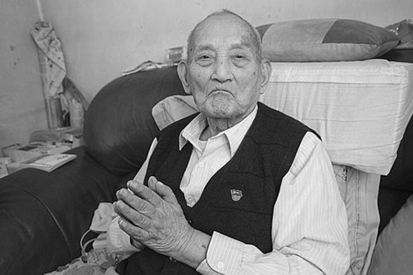 酿酒业的“活化石”，112岁酒界泰斗秦含章逝世