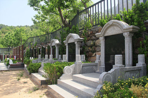 如何在墓碑上刻碑文？有哪些禁忌事项