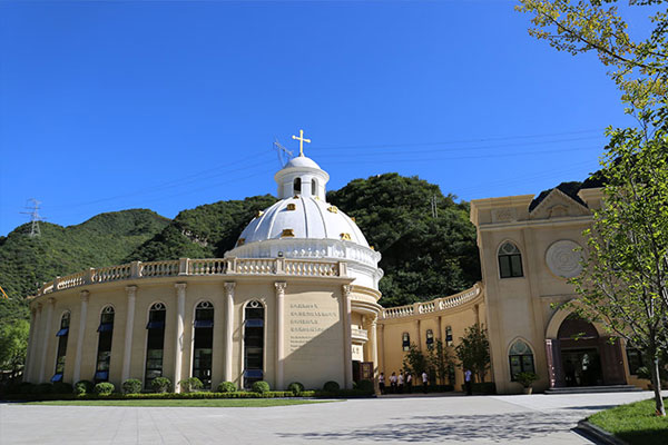 十三陵景仰园和九公山长城纪念林哪个好？