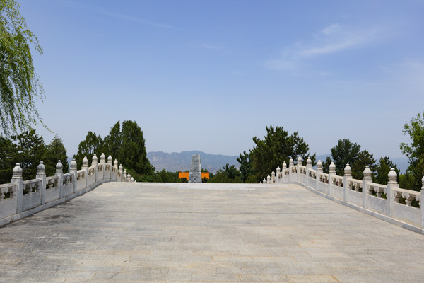 官厅中华永久陵园具体位置在哪？周边环境怎么样