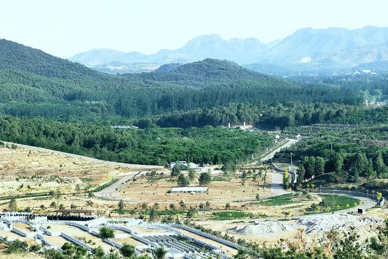 周边山势