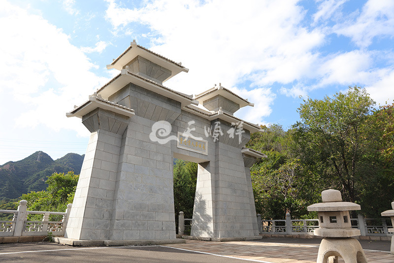 怀思堂阙门