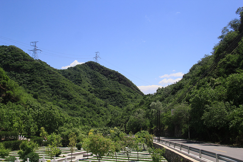 九公山陵园周边山势
