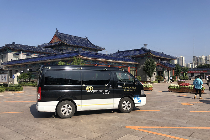 火葬场殡葬车