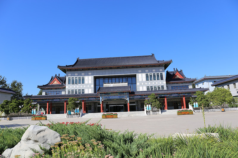 八宝山主仪式楼