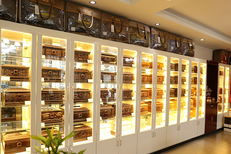 天顺祥昌平店骨灰盒陈列