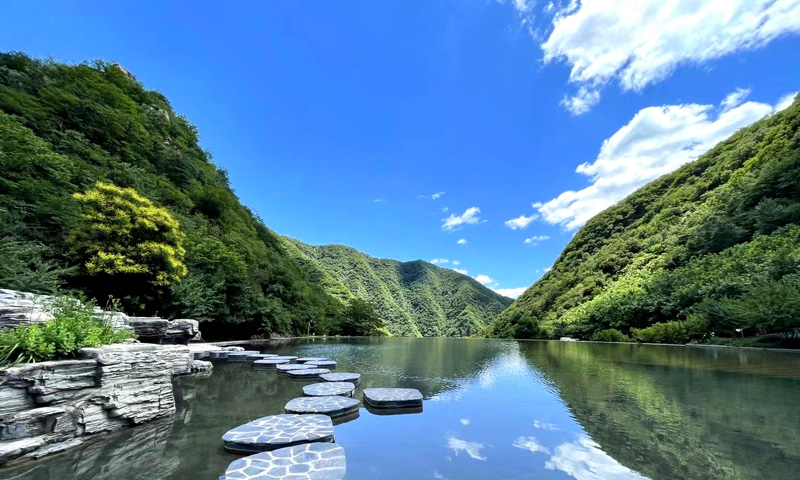 九公山陵园思亲湖