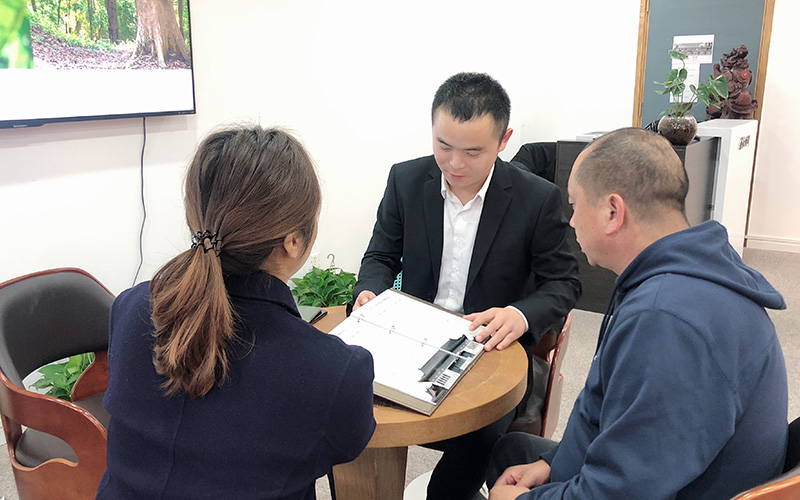 向家属介绍白事服务内容及价格