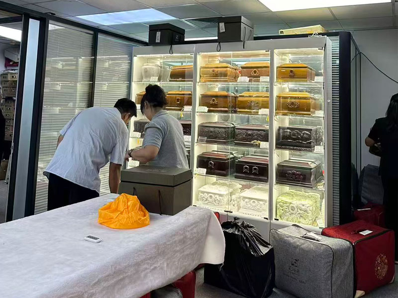 天顺祥恒基中心店正准备给客户发闪送订单 天顺祥恒基中心店正准备给客户发闪送订单