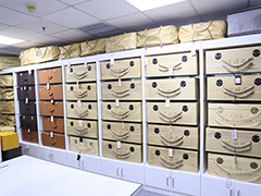建国门内大街附近有卖丧葬品吗？