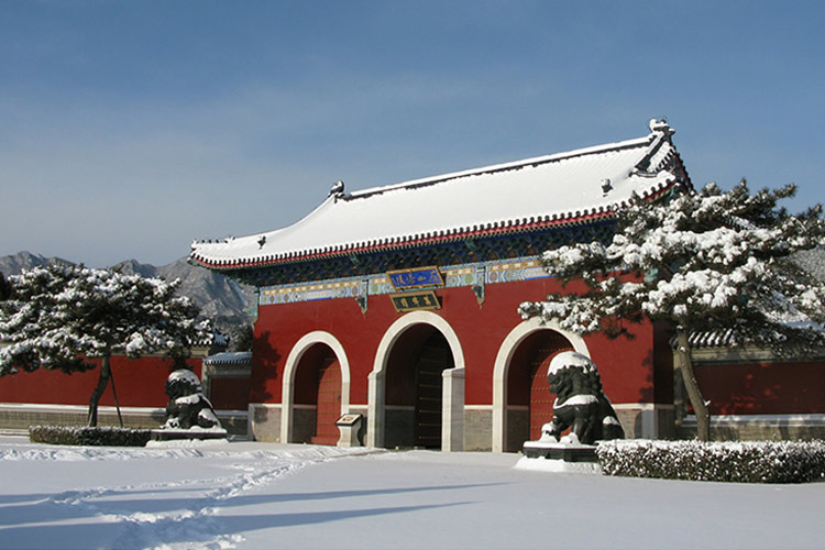 清东陵万佛园山门