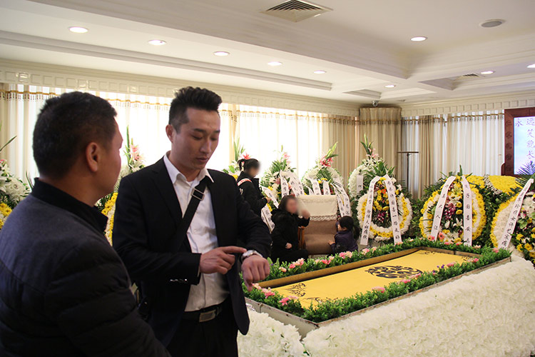 天顺祥殡葬一条龙现场布置