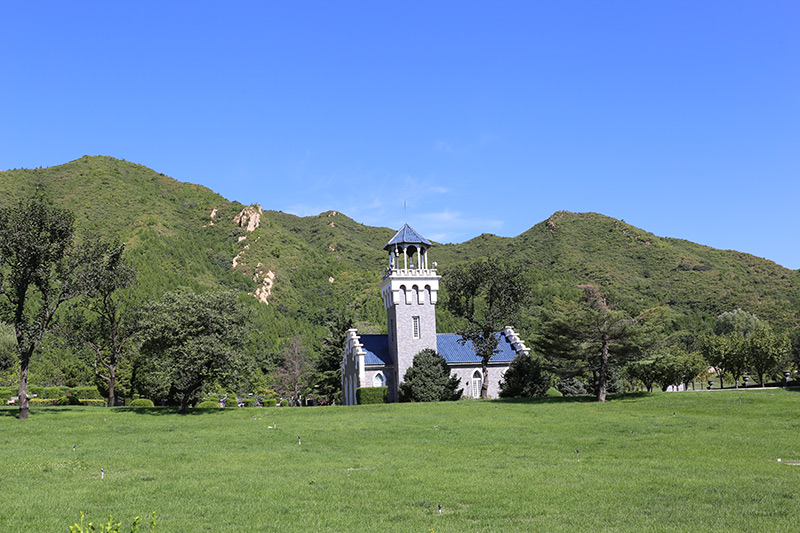 天寿陵园中西合璧建筑