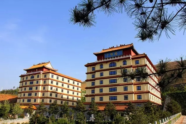 灵山宝塔陵园千佛塔