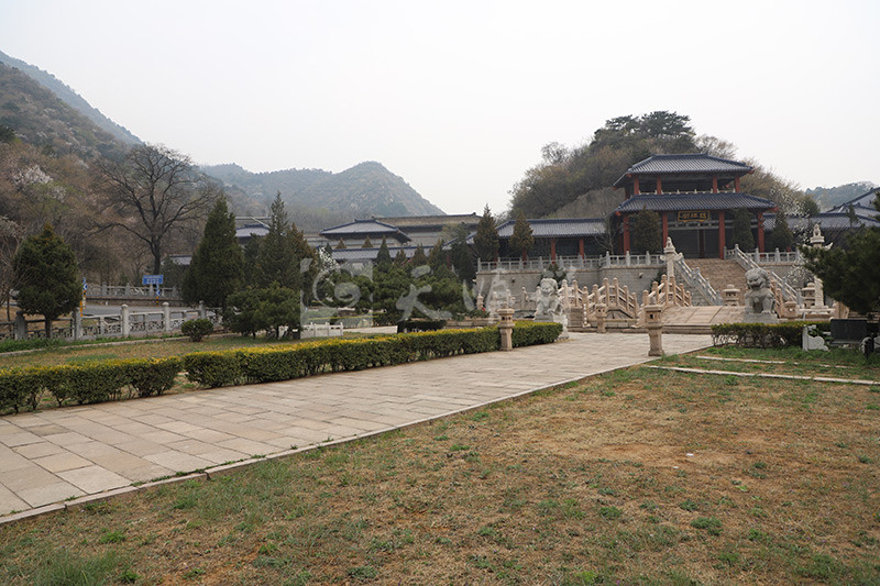 长城华人怀思堂外景