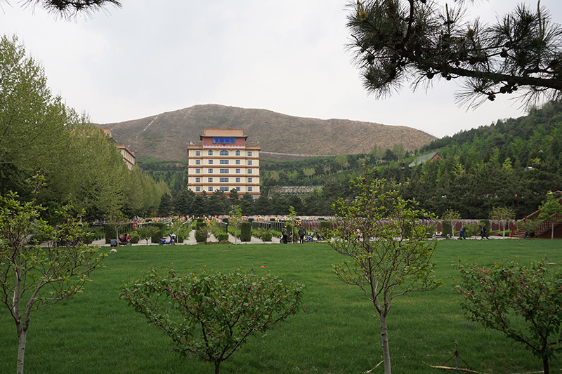 三河灵山宝塔陵园环境实拍