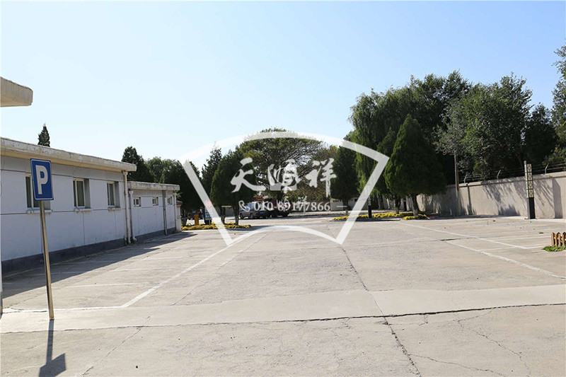 延庆殡仪馆停车场